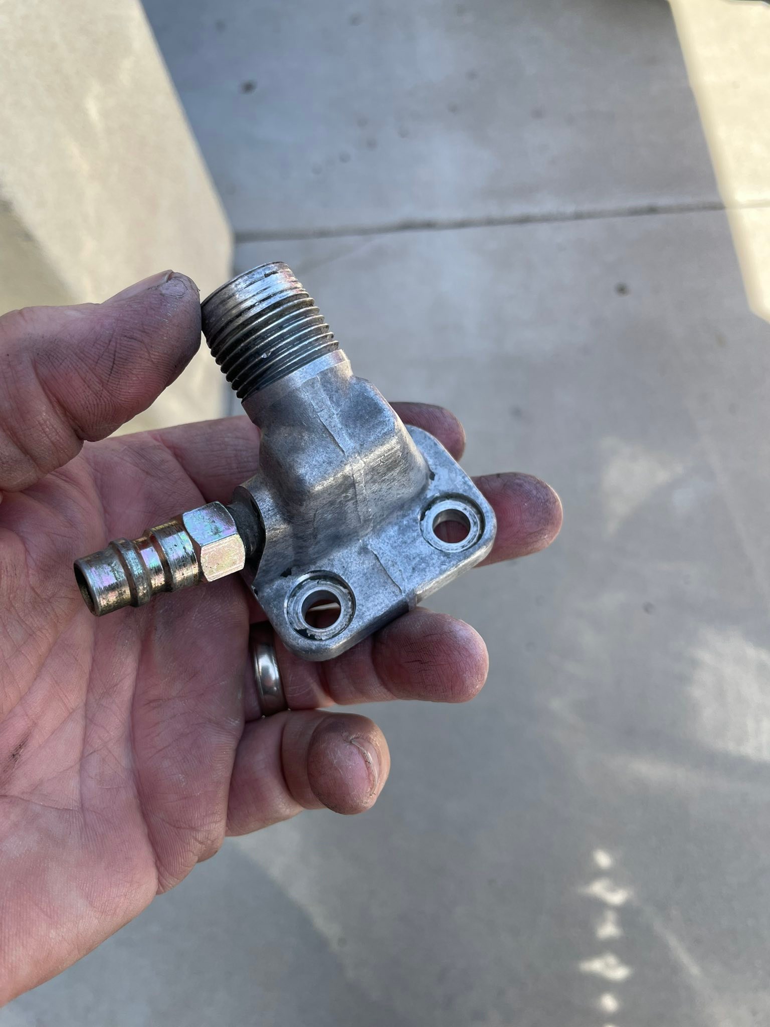 22R/22RE Air Condition Compressor Bracket