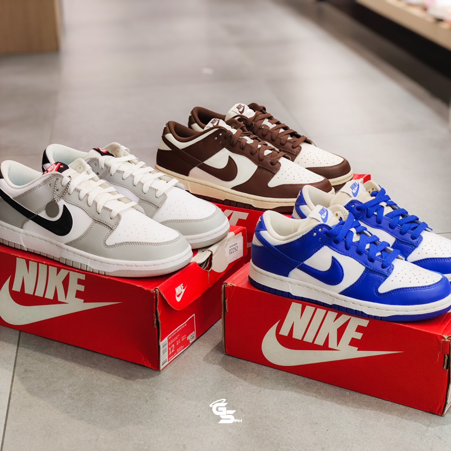 Now Available: N.I.K.E D.U.N.K Low Retro SE 