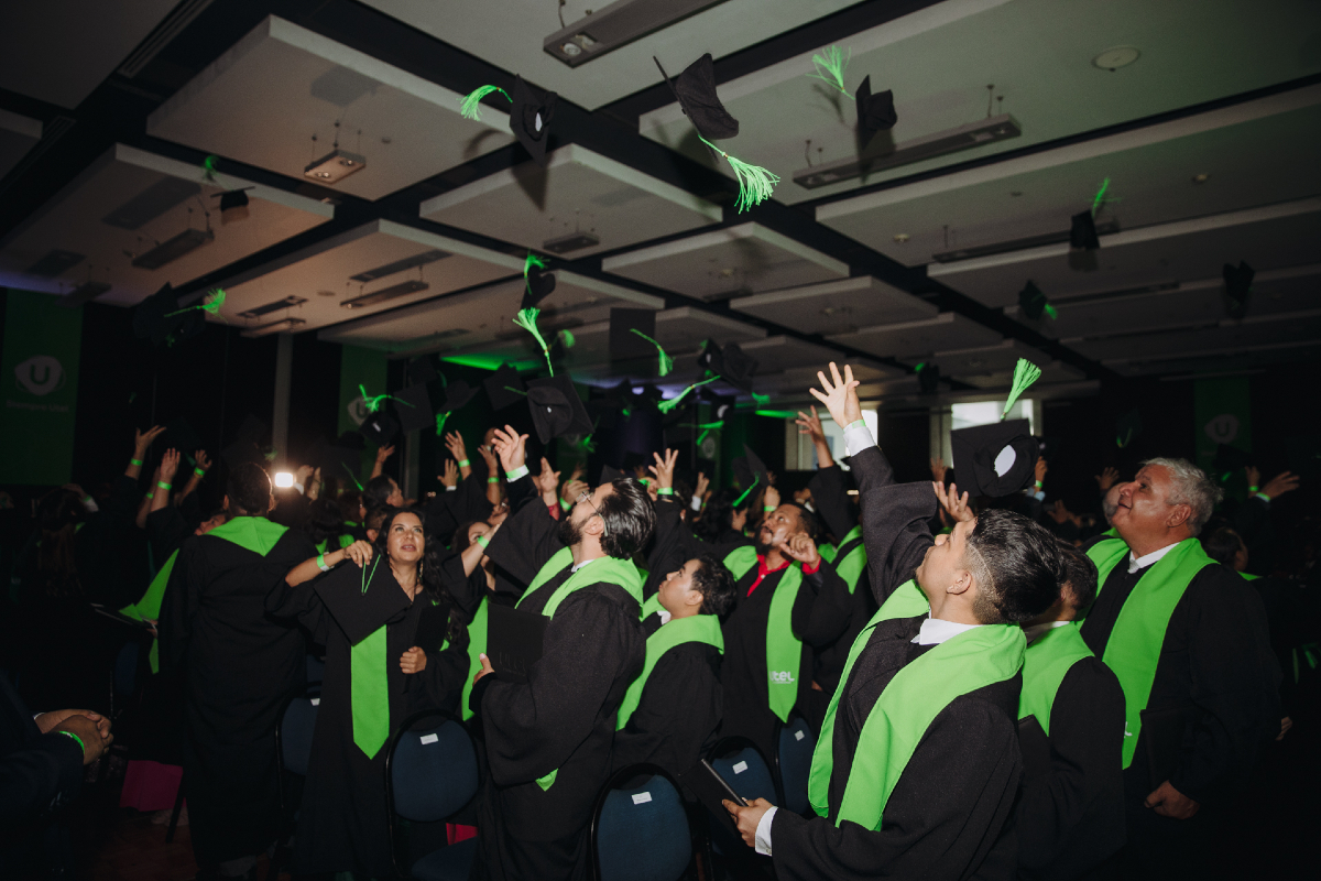 Este 2024, celebramos el éxito de cada... - Utel Universidad