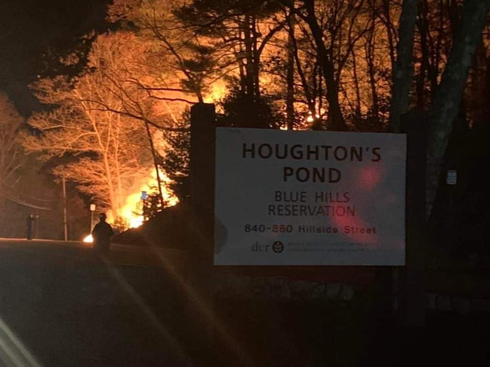 Brush Fire at Blue Hill Milton MA in the Houghton's Pond Blue Hill ...