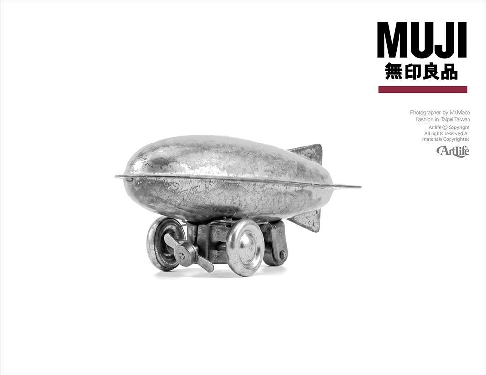 2026/05/20 #MUJI 2005 #無印良品 #むじるし #ブリキ玩具 #飛行船