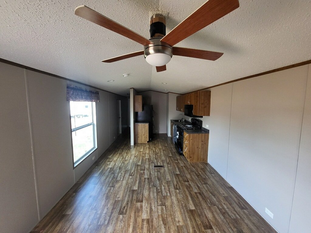 2 Beds 1 Bath - House - Property Rentals - Easton, Texas | Facebook ...