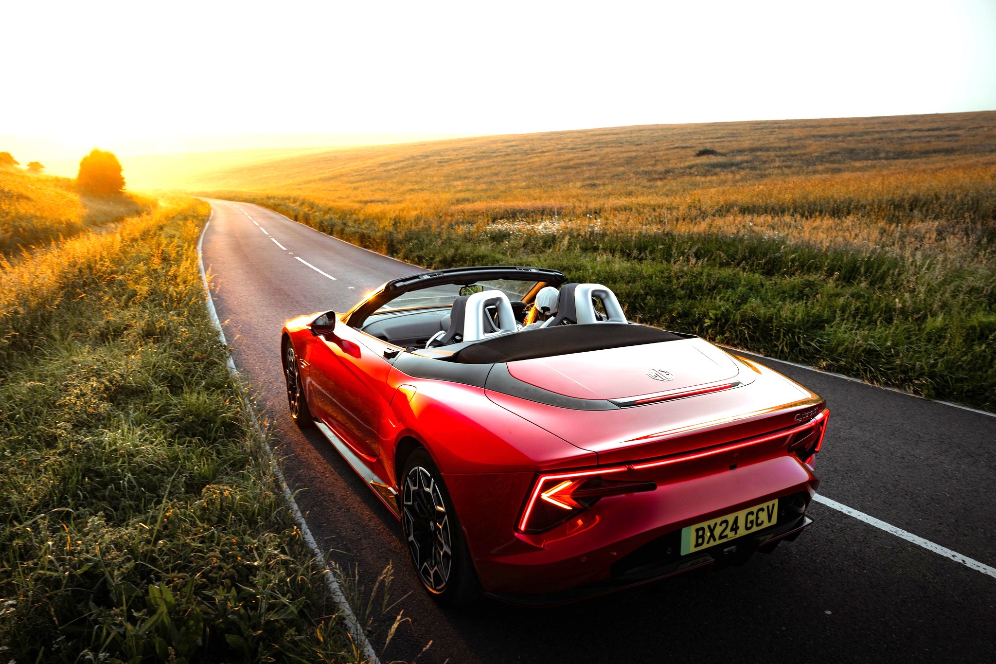 Classic - MG's Cyberster is reportedly in showrooms in the UK and ...