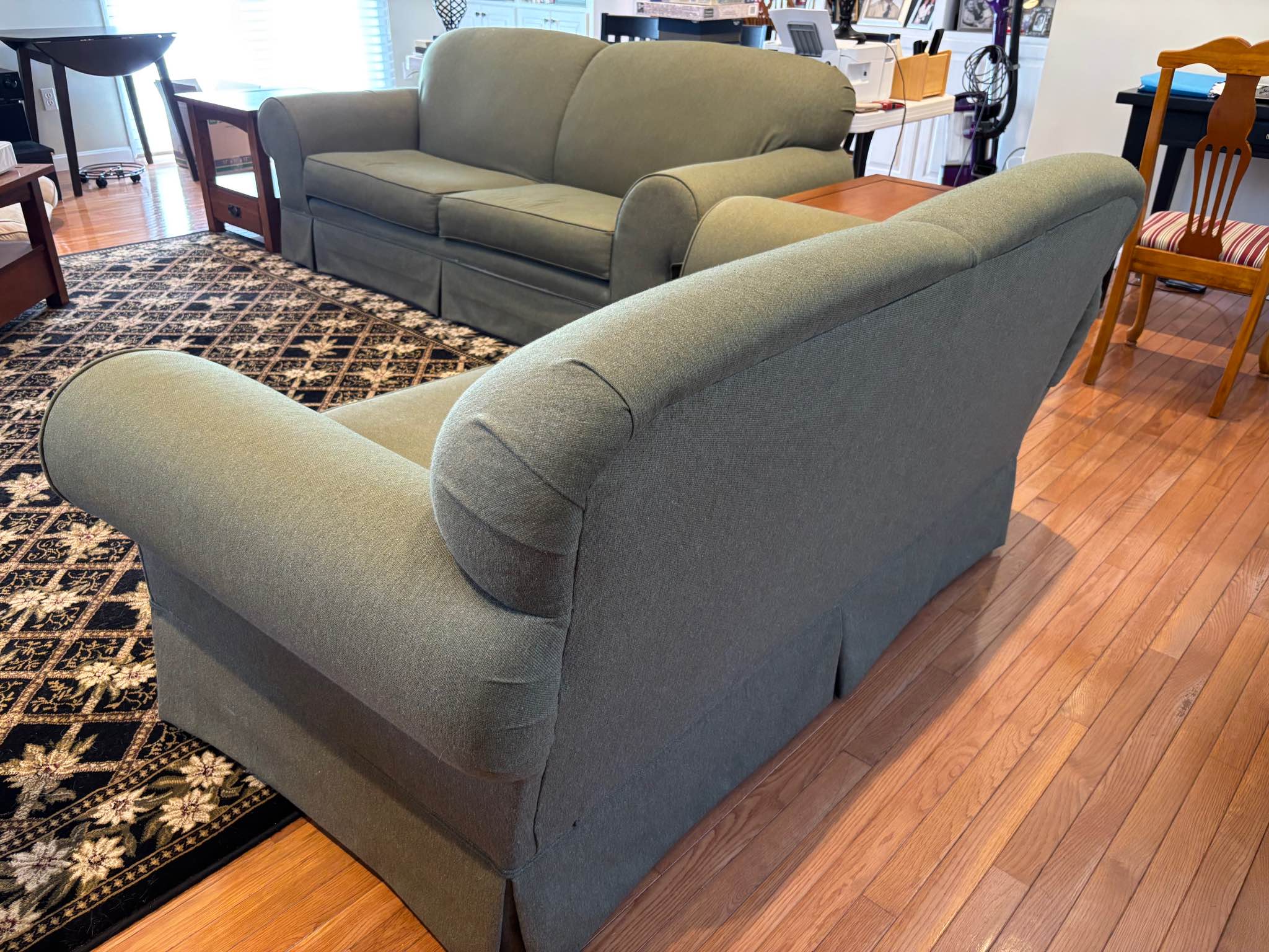 Take A Look About Broyhill Couch And Loveseat