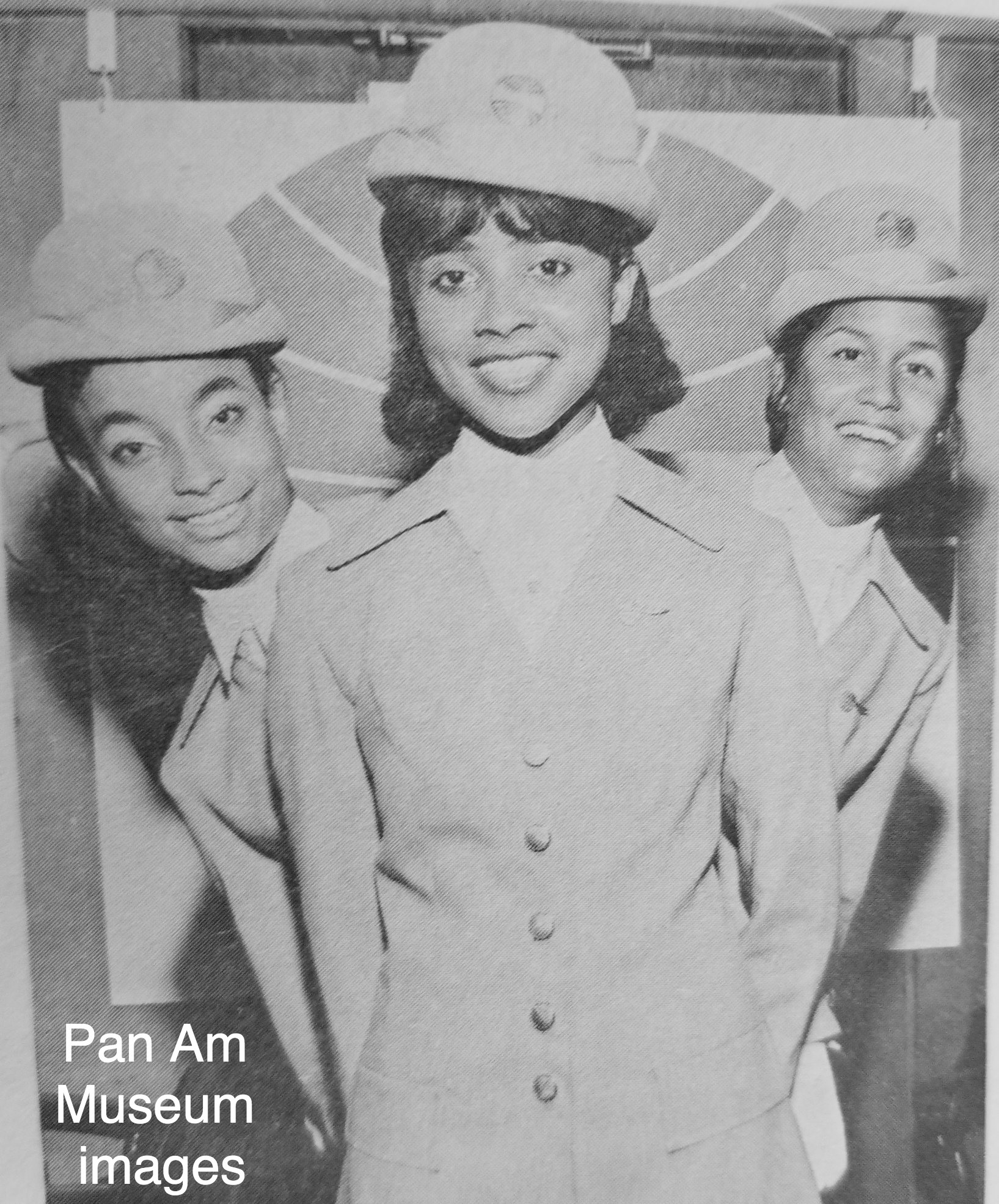 Pan American Airway Systems flight crew uniform pins : the two