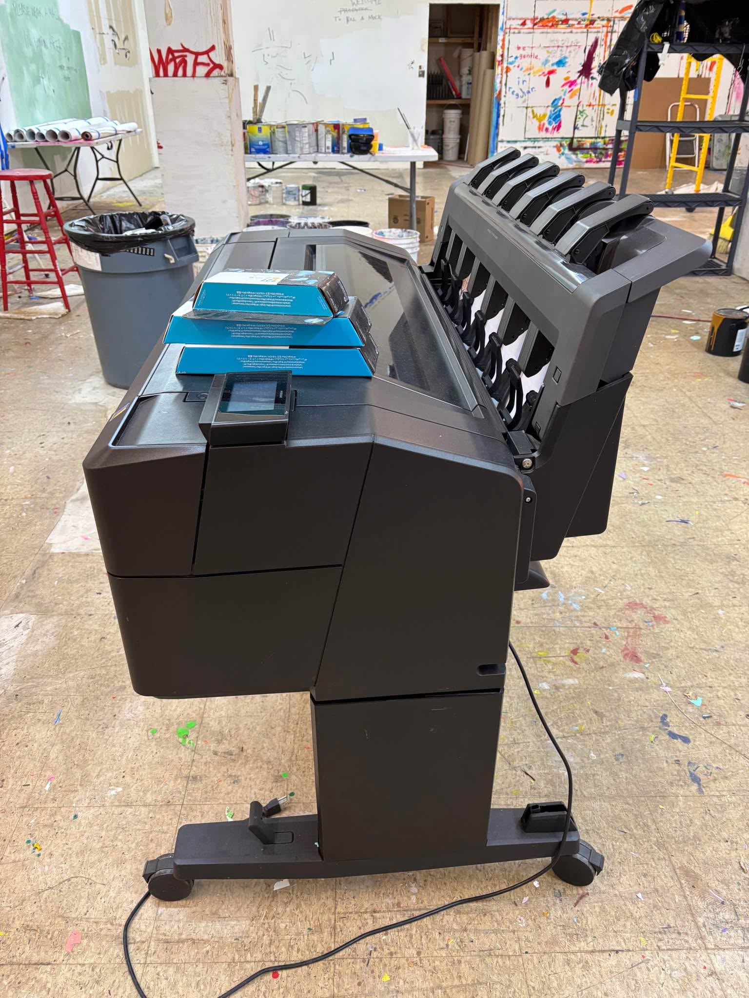 Professional large scale ink jet Printer - Printers, Copiers & Fax ...
