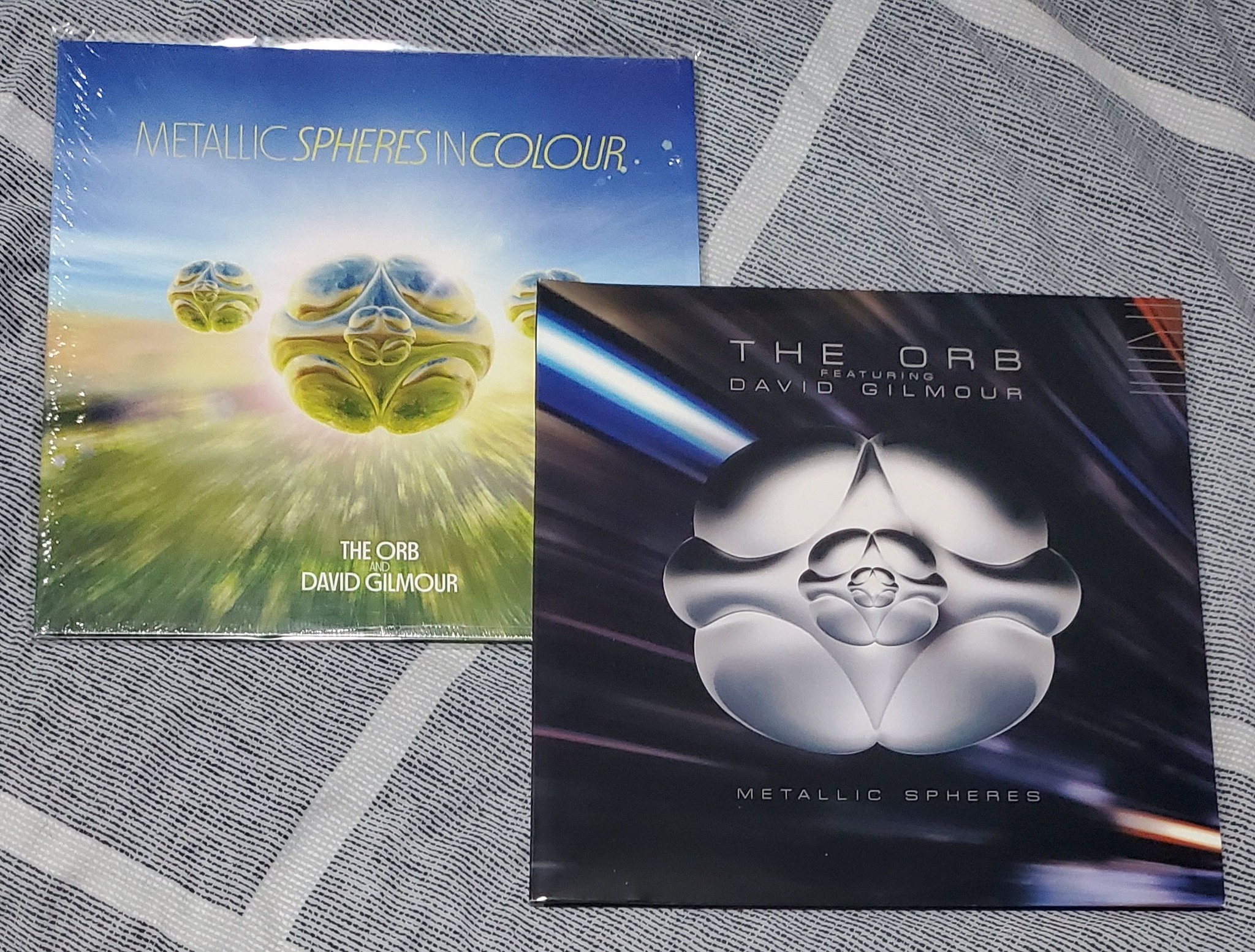 Late Night Tunes .. A bit of The Orb featuring David Gilmour