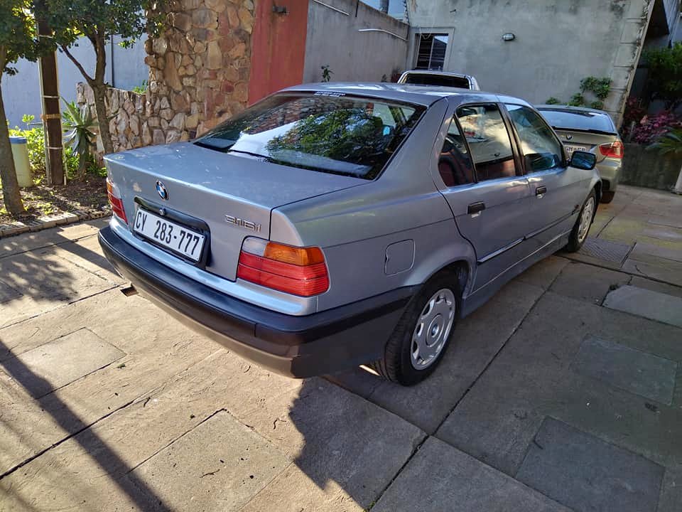 bmw-e36-dolphin-316-manual-for-sale-cars-trucks-pretoria-south
