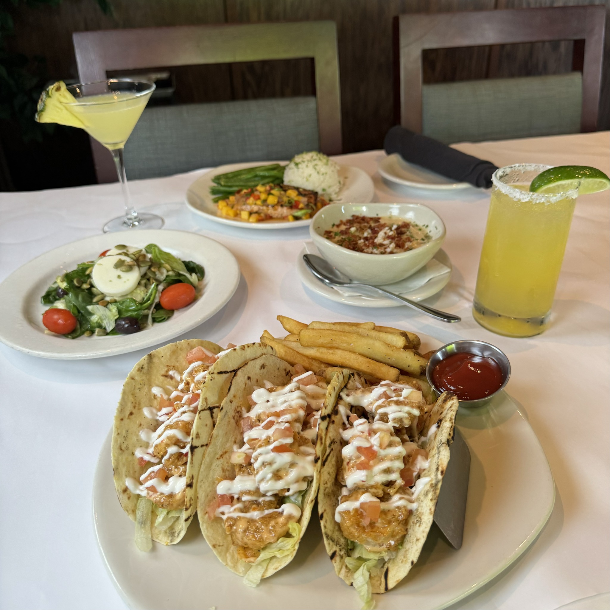 Dress code at Bonefish Grill and menu recommendations?
