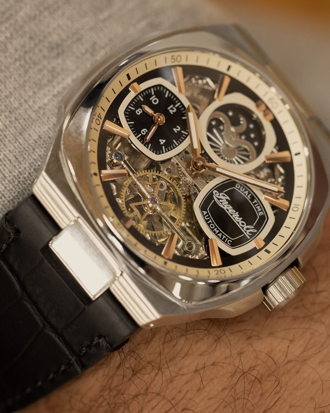 WEEKEND ゴールド Crafted with precision, the Ingersoll 1892 The Spirit Automatic