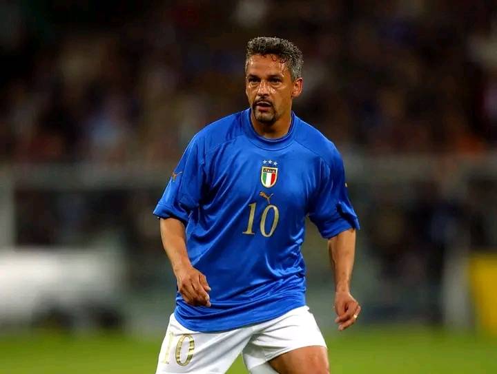 ⏪Rewinding to 1999: The great Roberto Baggio in Japan! 📸