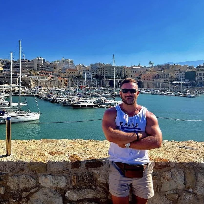 Media Buyers Hub | Hiring for AdHenge: Media Buyer + Client Success ...