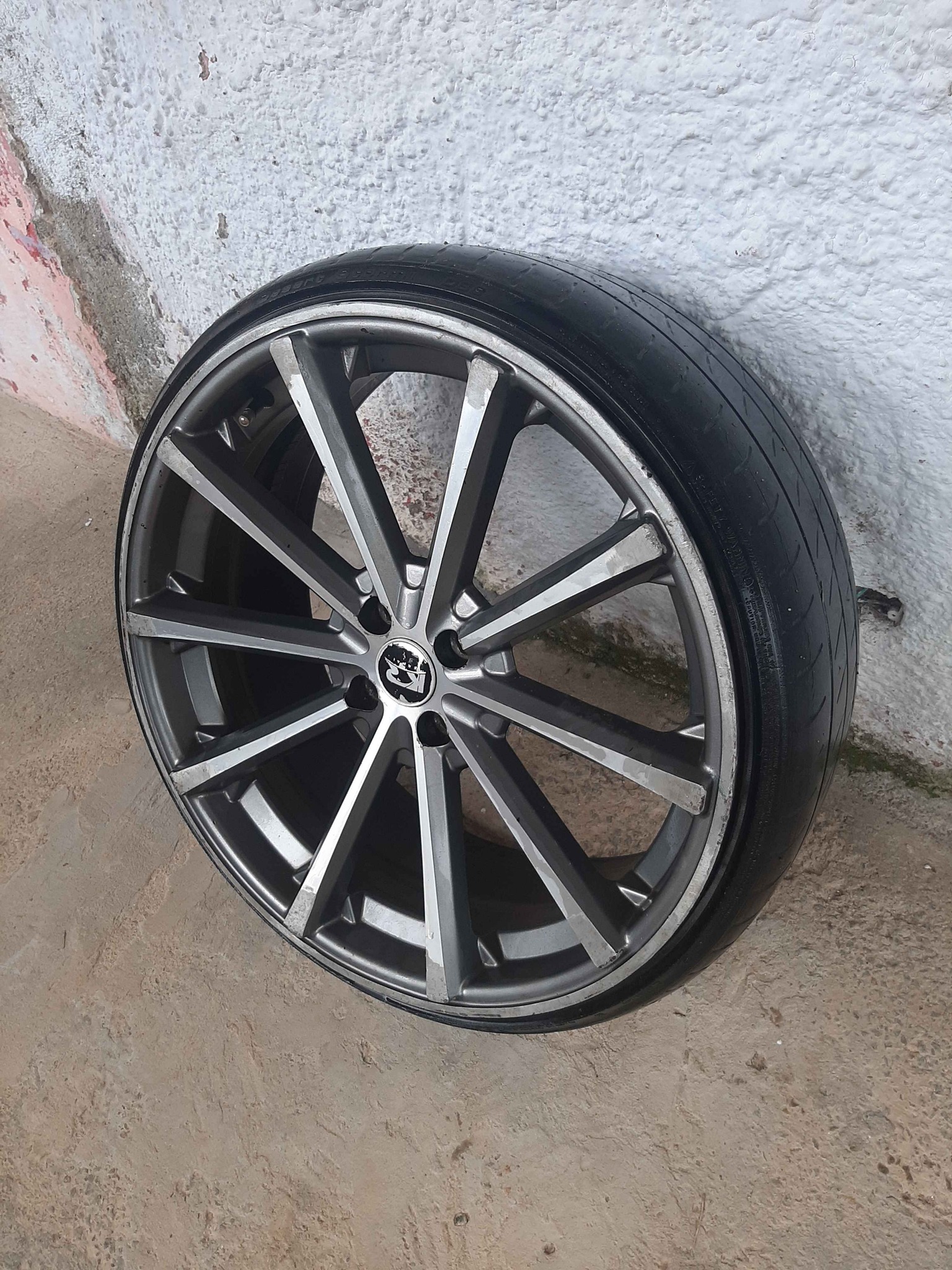 Roda R 20 quatro furo - Car Wheels, Tires & Parts - Embu | Facebook ...