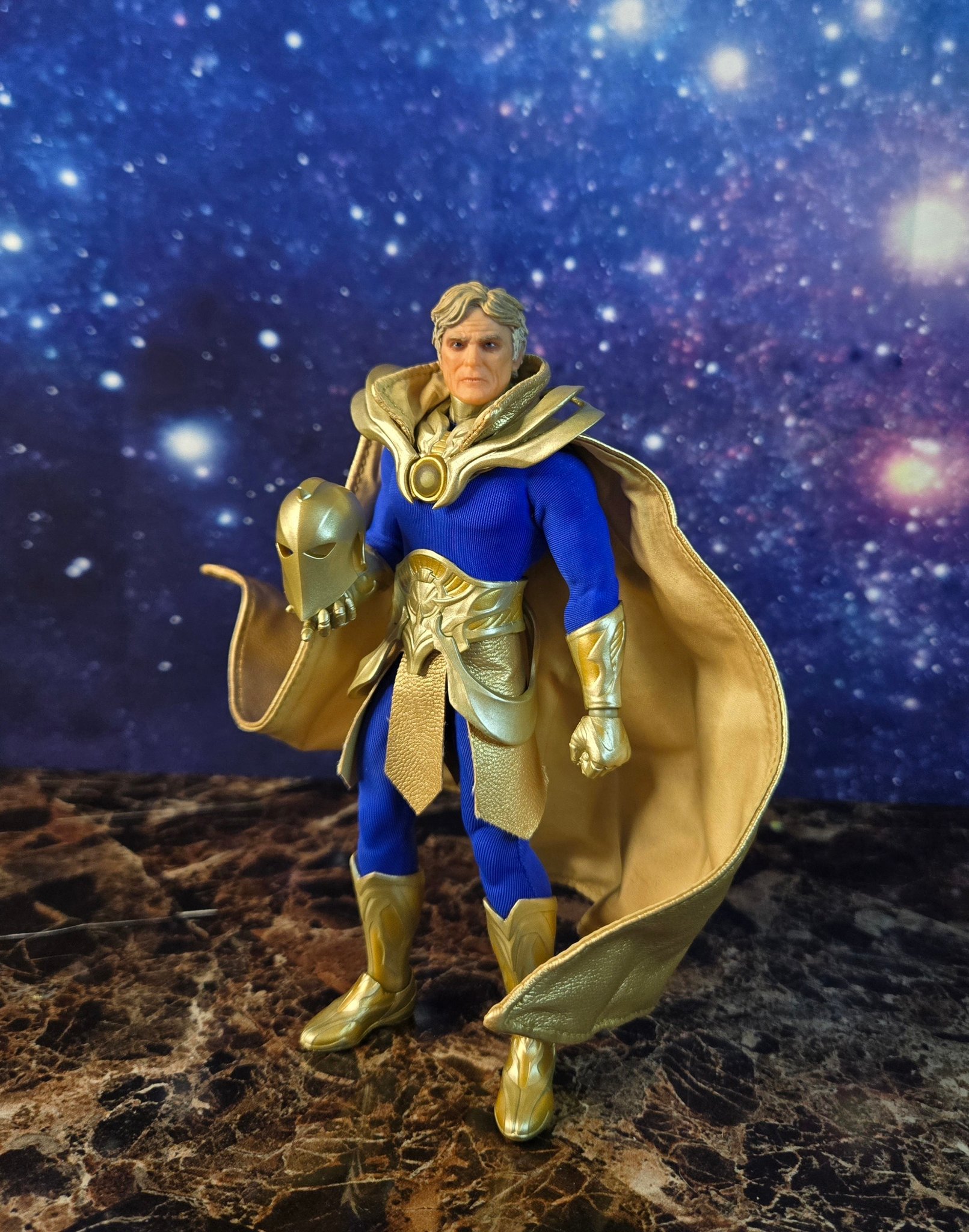 Quick shoot of Mezco One:12 Doctor Fate! (small cameo from Mezco 