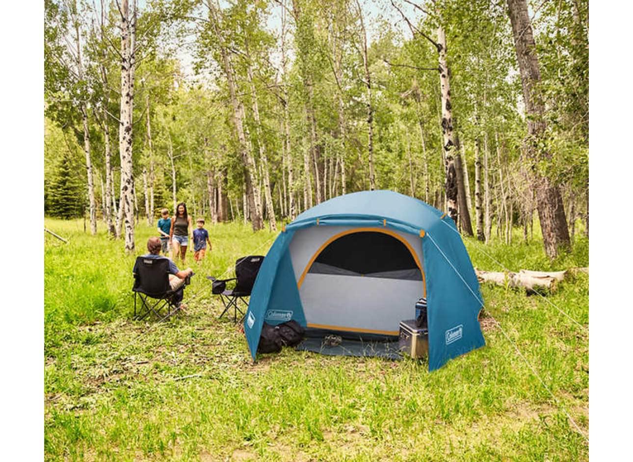 Coleman Tough Dome 3025+ Detail:- - Wide air mesh improves