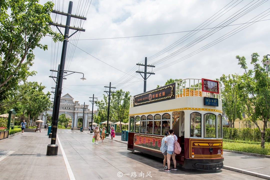 Tianjin Brother Trains | Tianjin