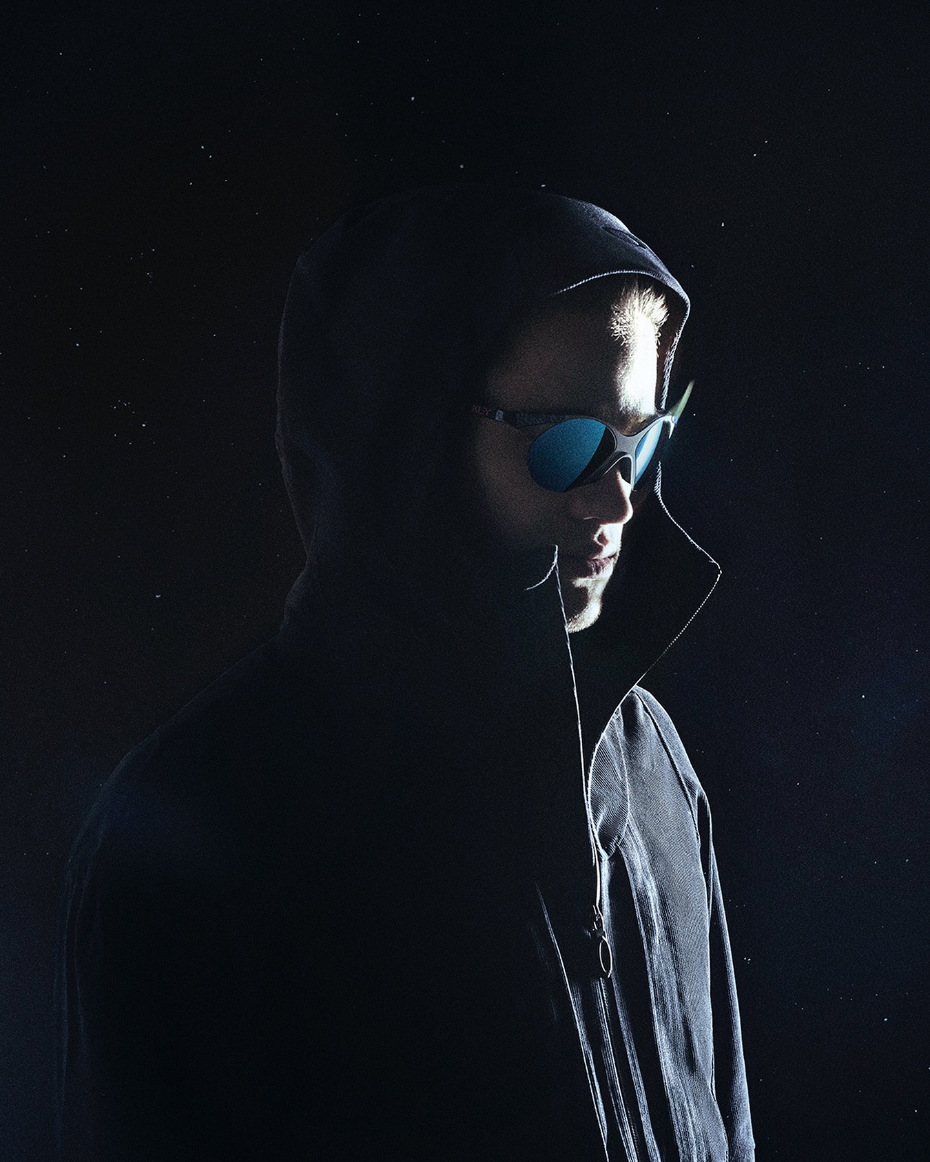 Oakley - The genesis of next to nothing, but make it blue. MUZM 