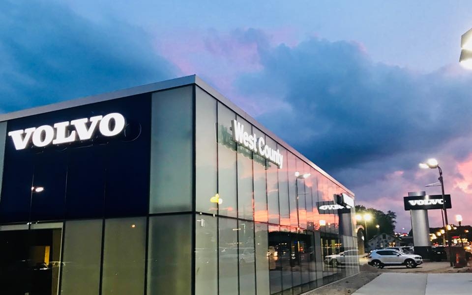 Sorry guys, the editor had other plans. Come meet the team at Volvo ...