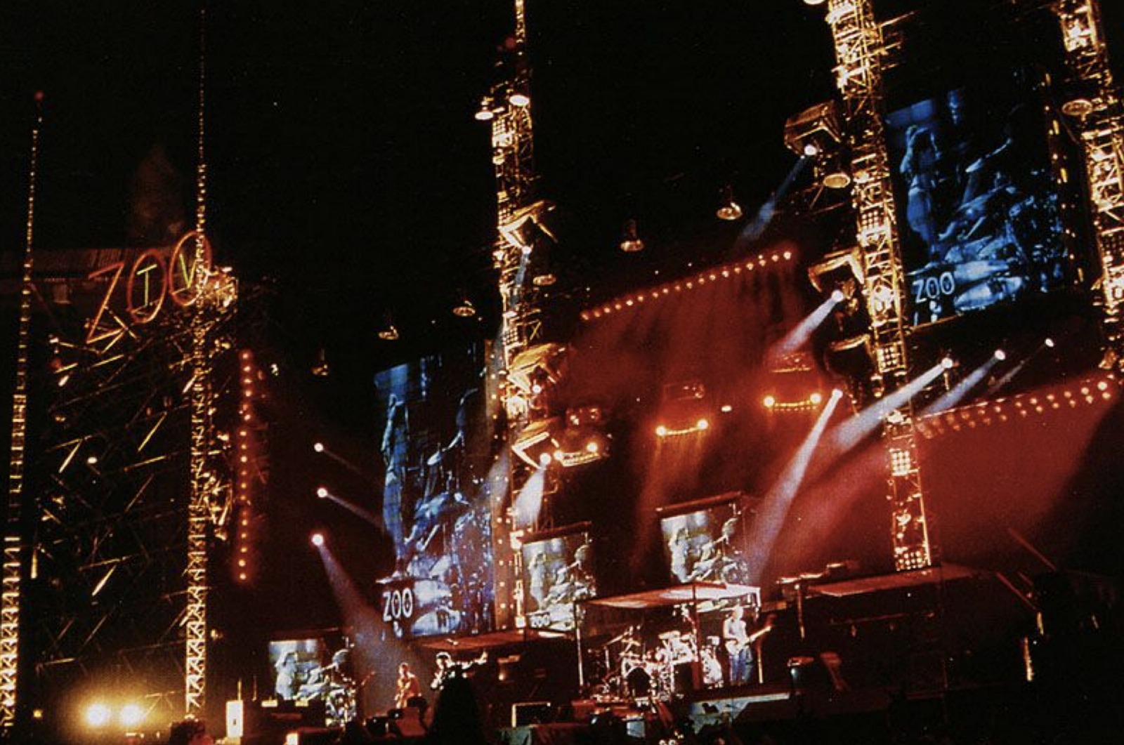 U2