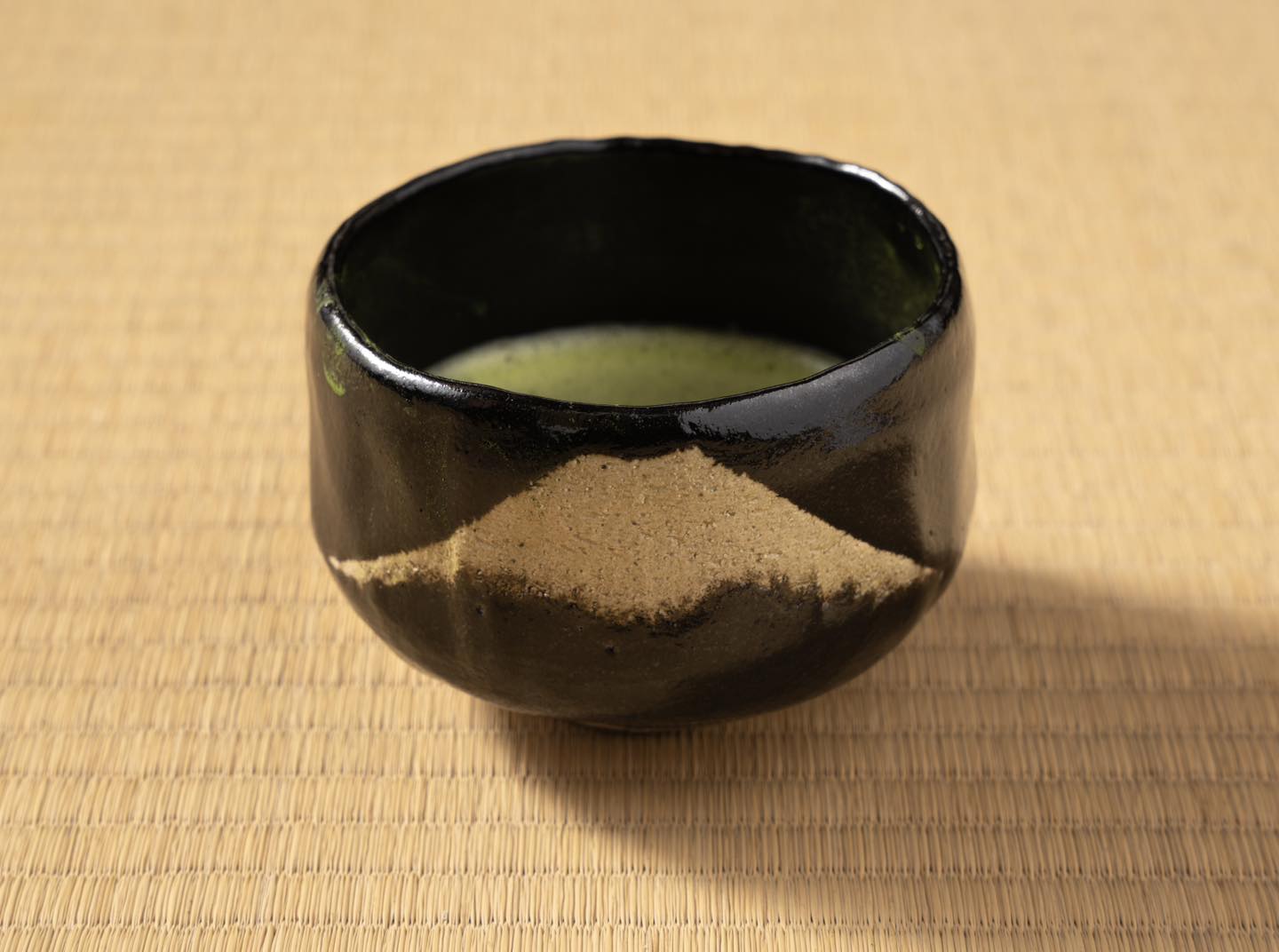 樂茶碗、時代物 樂燒：黑樂茶碗，赤樂茶碗】 這裡看得見樂燒的美，進來欣賞美麗的茶碗