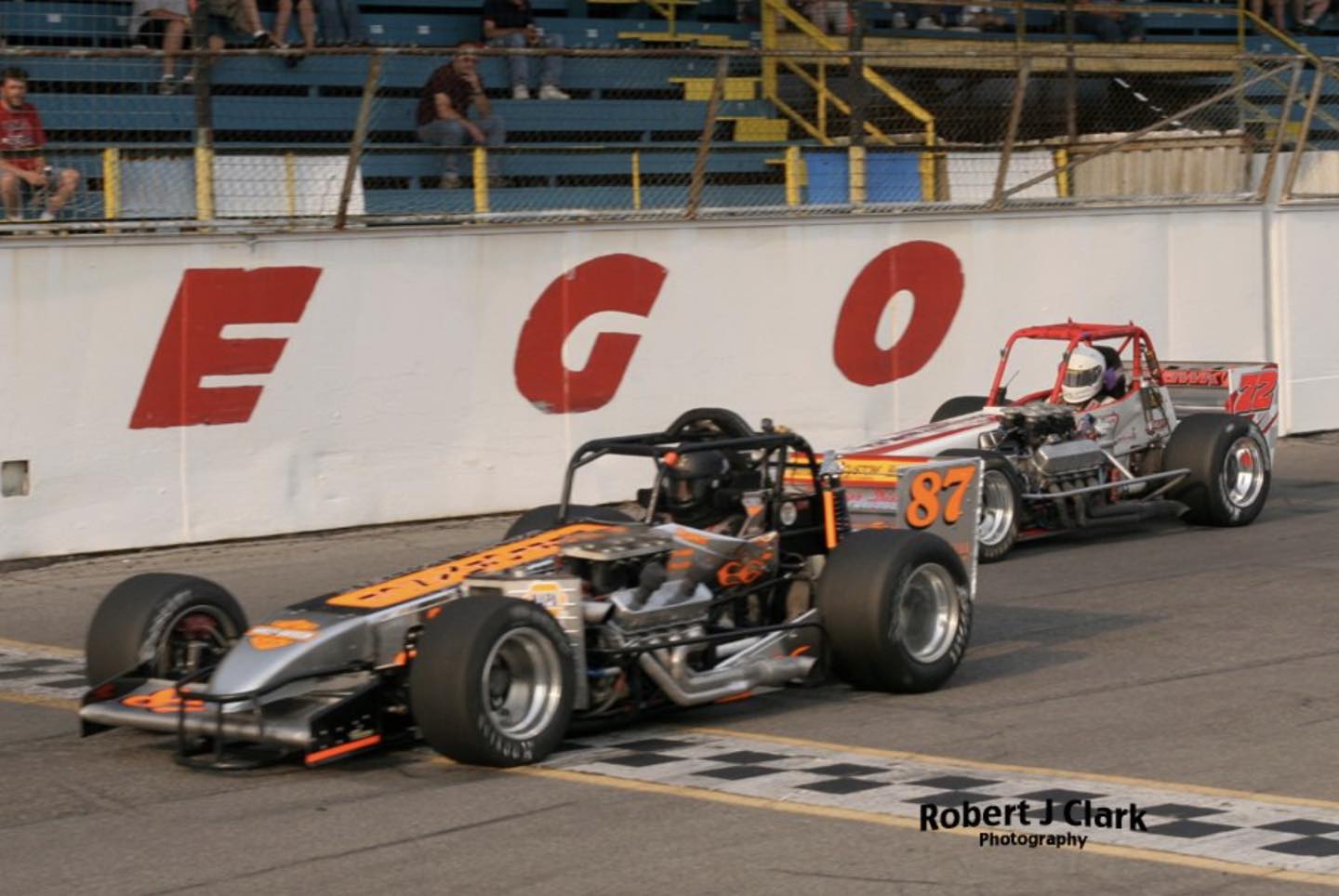 Oswego - #TBT - Keith Gilliam (87) and Greg Furlong (72) battle for the ...