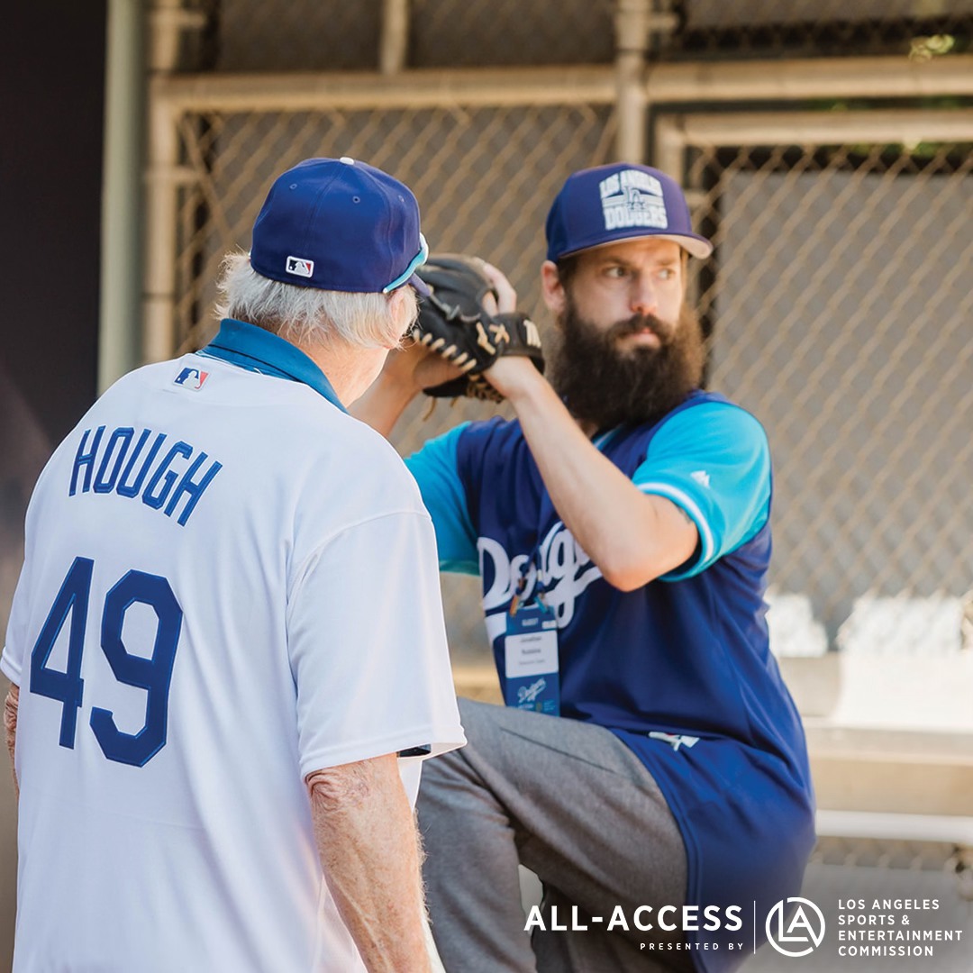 Join us for UNIQLO USA LifeWear Day at Dodger Stadium on 6/21 as