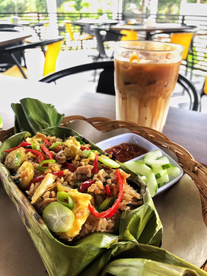 Golden Cafe & Bistro Larantuka | Larantuka