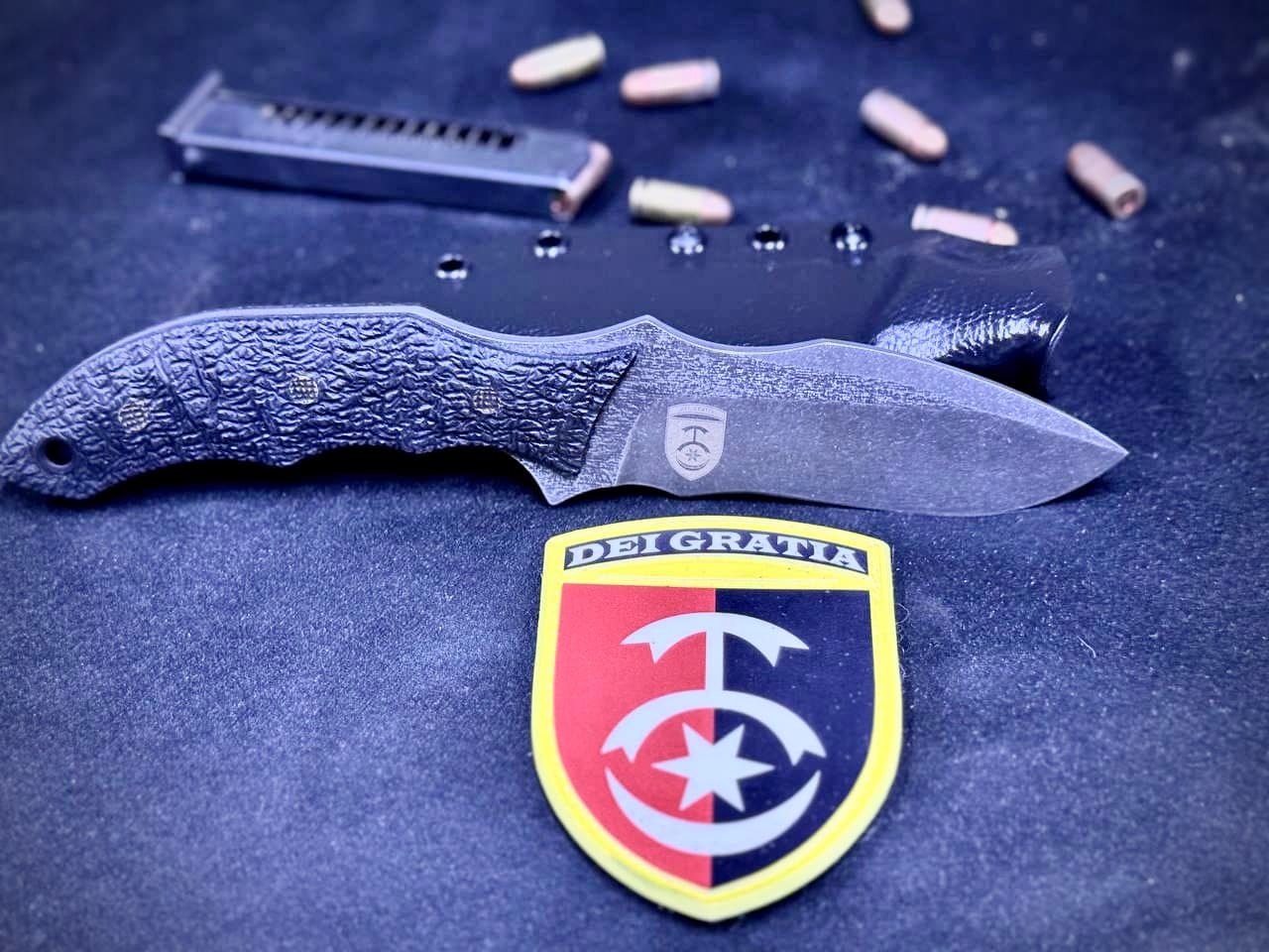 VB2 knife