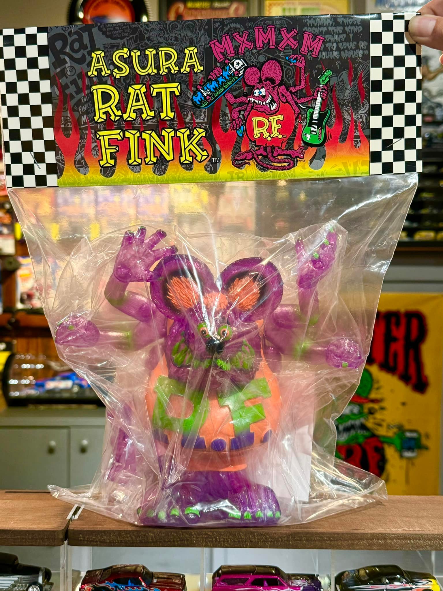 RAT FINK x MXMXM 設計師聯名第13年Asura Rat Fink 已萬聖節主題彩繪塗 