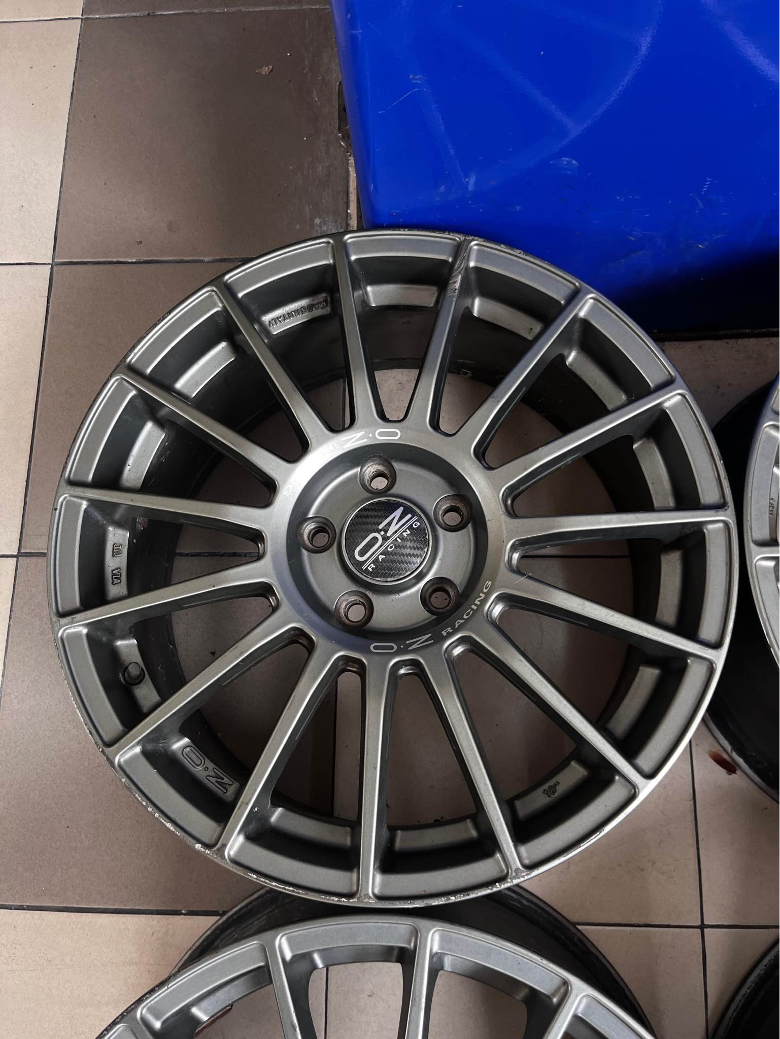 Velg Original OZ Superturismo LM R18. Made in Italy. Lebar 8. Et 43 ...