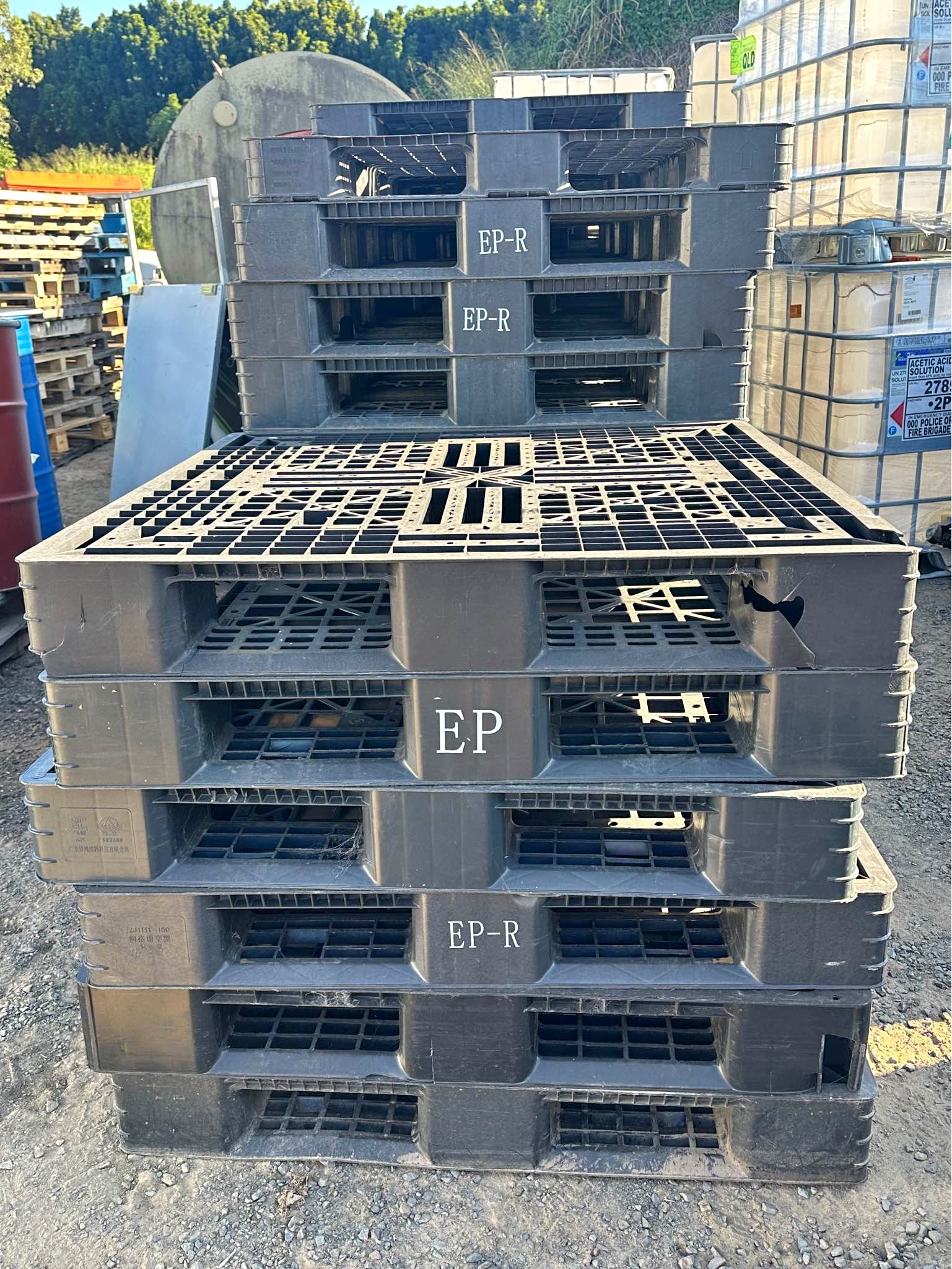 Plastic pallets only 30 left - Miscellaneous - Howard, Queensland ...