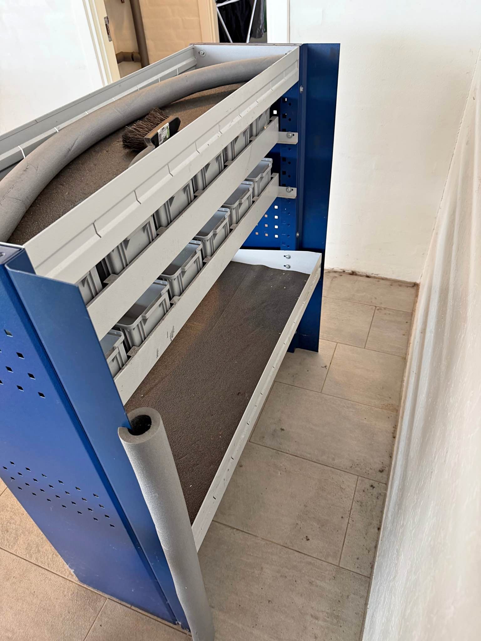 Sortimo reol med holder for skruestik men uden skruestik - Tool Boxes ...