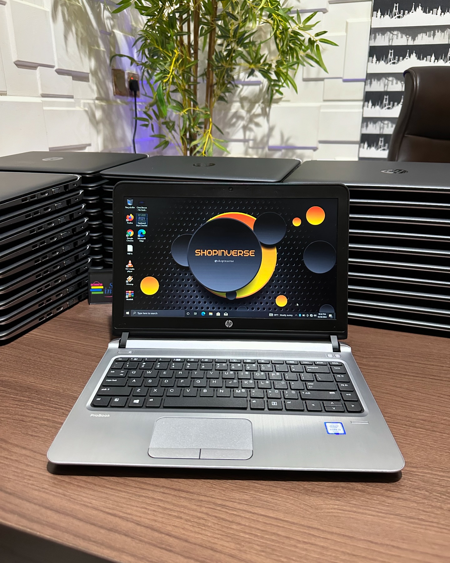 HP EliteBook 630 G9 - 12th Gen. Intel Core i3 - 256GB SSD - 8GB
