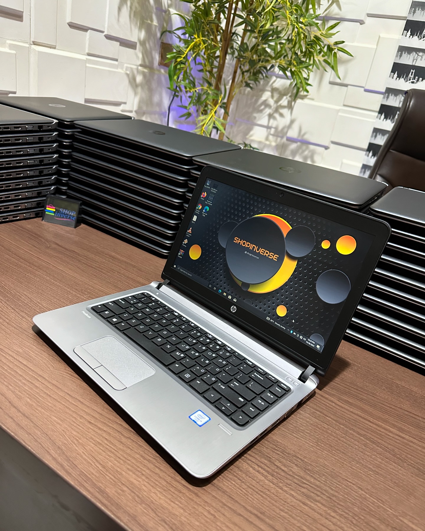 HP EliteBook 630 G9 - 12th Gen. Intel Core i3 - 256GB SSD - 8GB