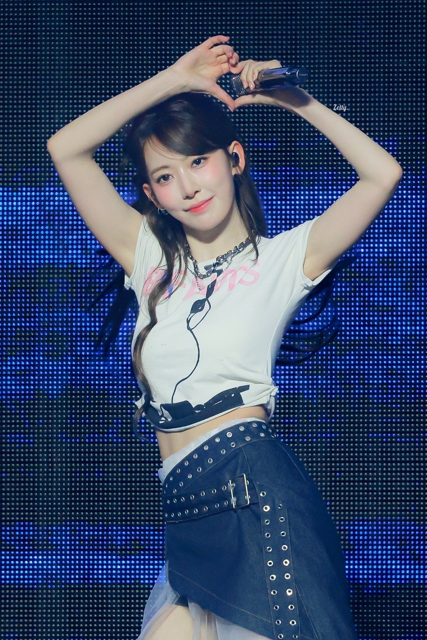 LE SSERAFIM - SAKURA 💖💖💖