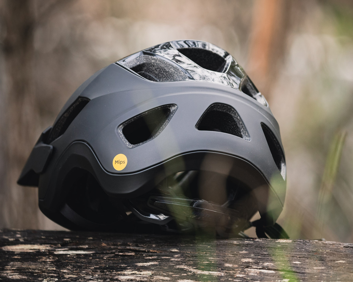 bik helmet Stealth | Safe, Stylish, & Fun Kids Bike Helmet New Schutt F7 Collegiate 机身颜色:Black BOOK BAG Ozark Trail helps you