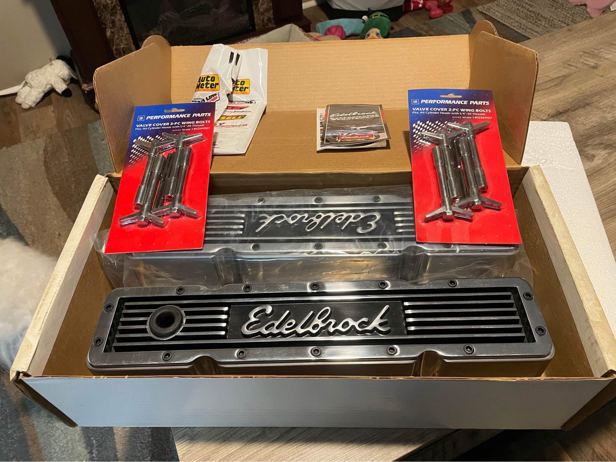 Edelbrock valve covers #4249 - Car Engines & Engine Parts - Pittsburgh ...