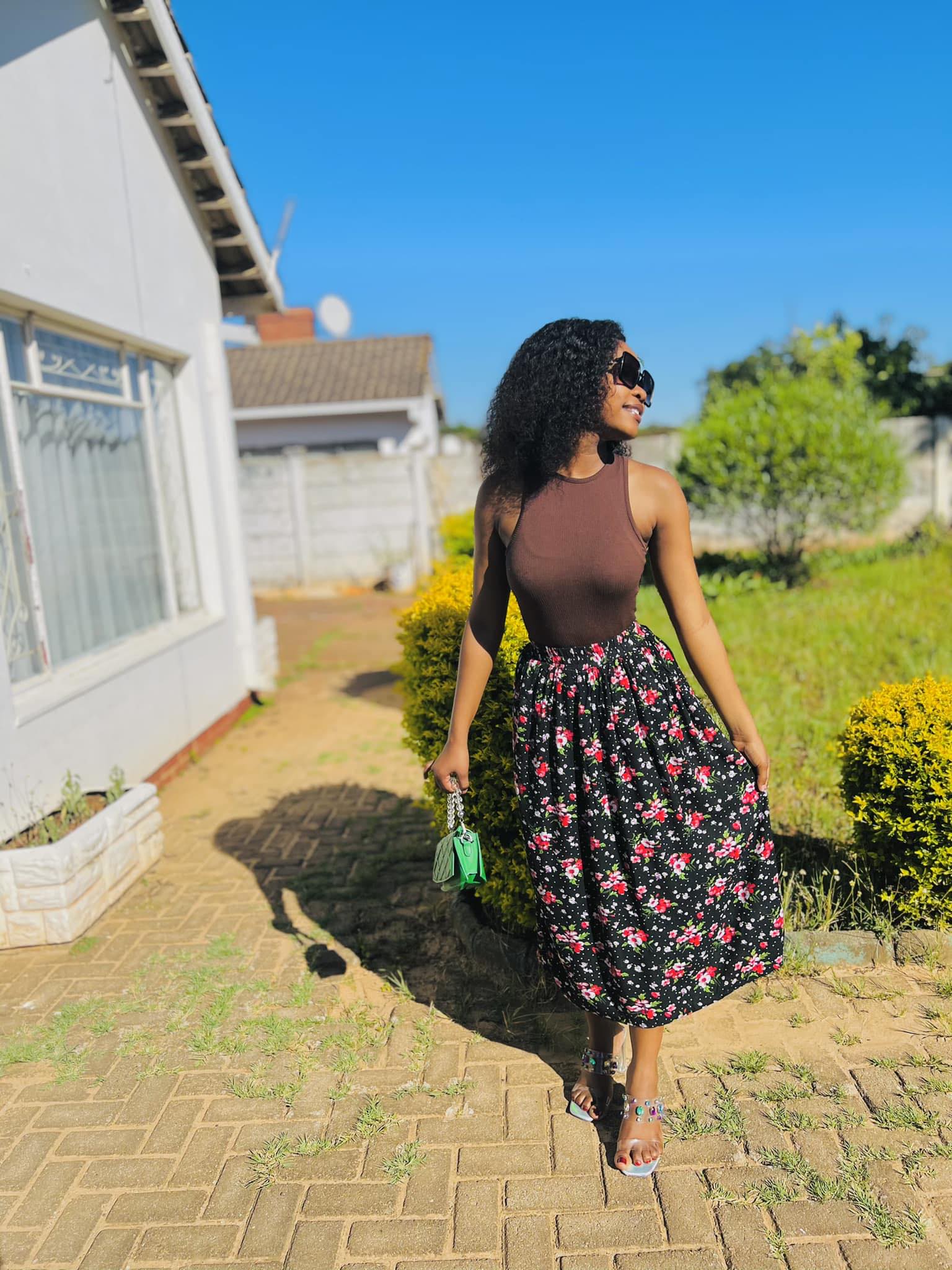 Oratile Ndlovu - Oratile Ndlovu updated her cover photo.