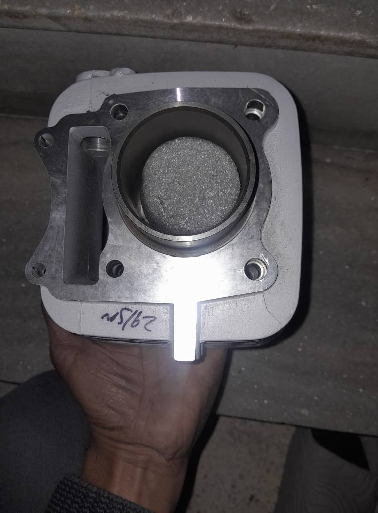 SUZUKI FIERO ORIGNAL CYLINDER KIT AVAILABLE @4500 including