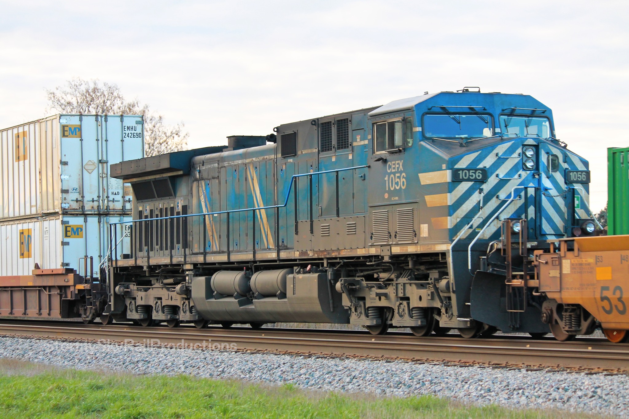 CEFX 1056 on the Canadian Pacific in Duplainville, WI. 2017