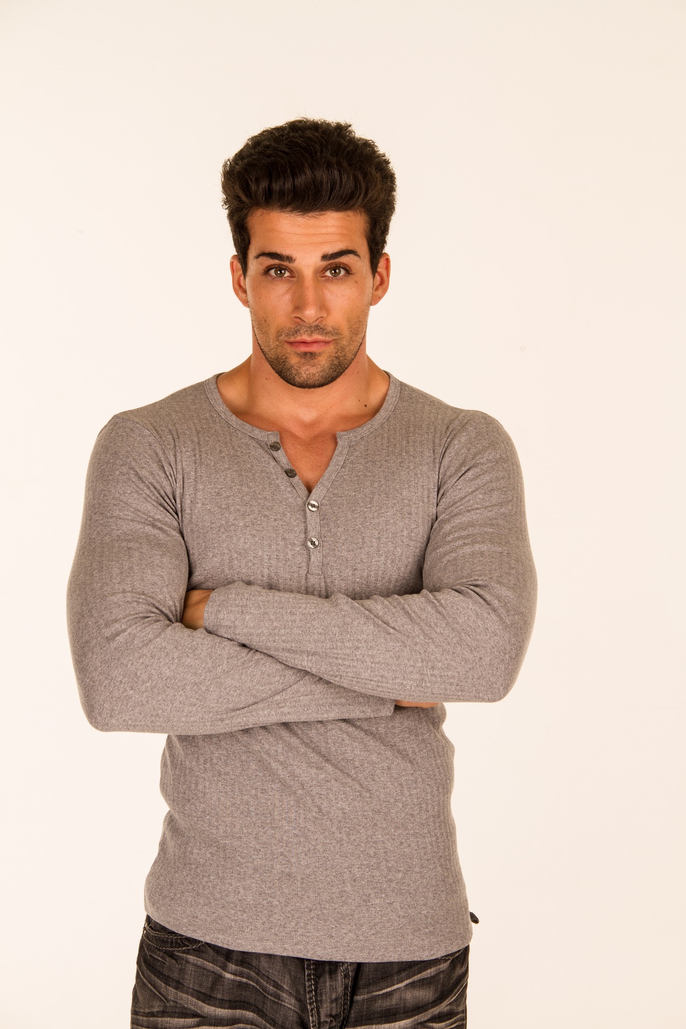 Uzem Bodysize & slim fit | Bangkok