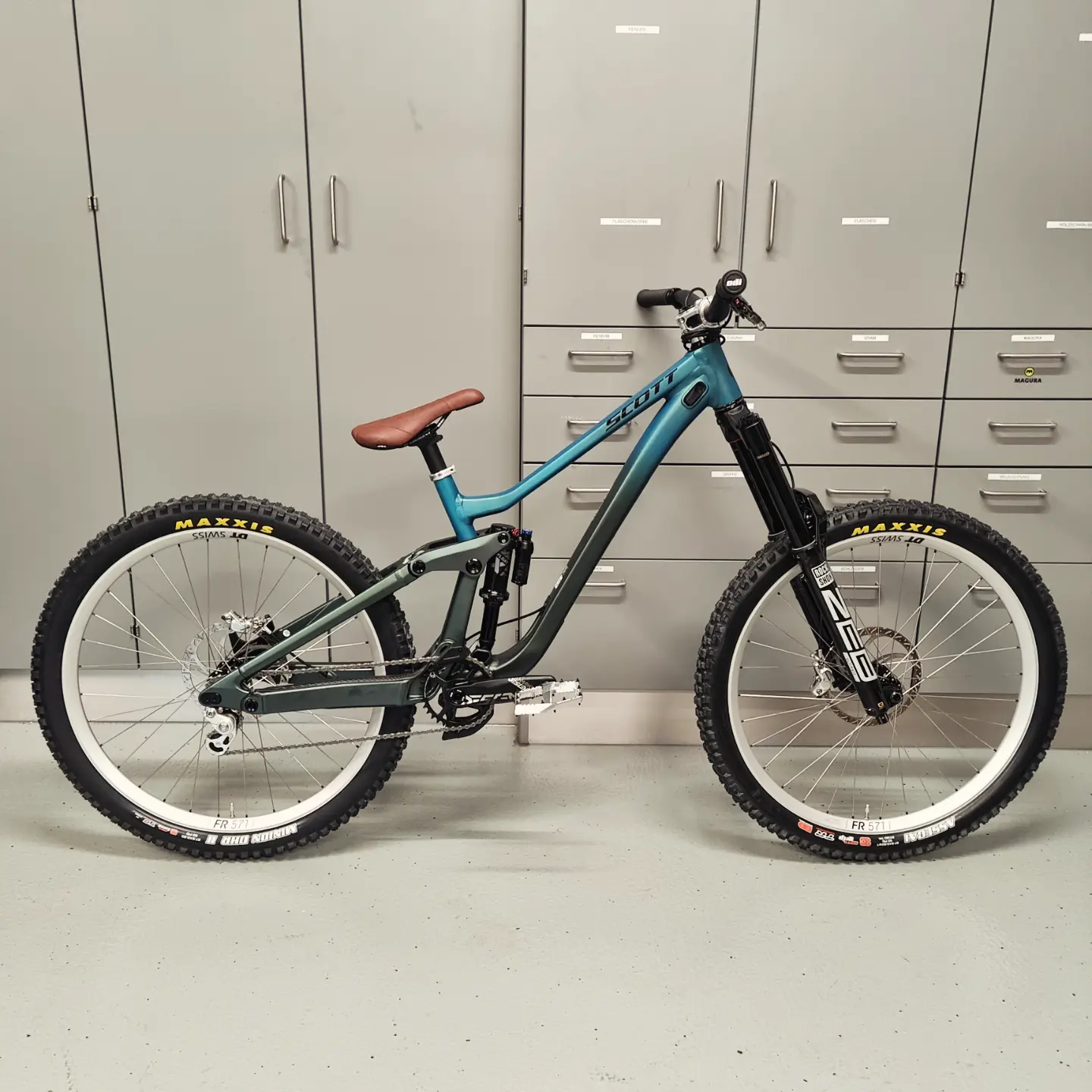 rennrad sattel alt Trek Aeolus Elite CMPRE.584 GOGGLE LENS COLOR:THERMO CAMO GRN/YEL W/ PRIZM JADE Take These Chains From
