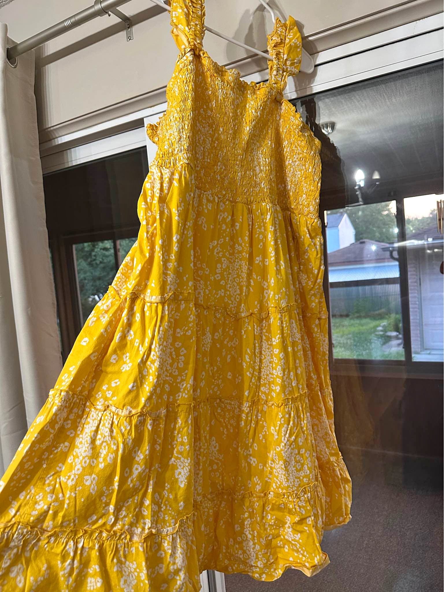 torrid yellow dress Cream Floral 4X – Curvy Thrift Co Torrid super soft knit yellow