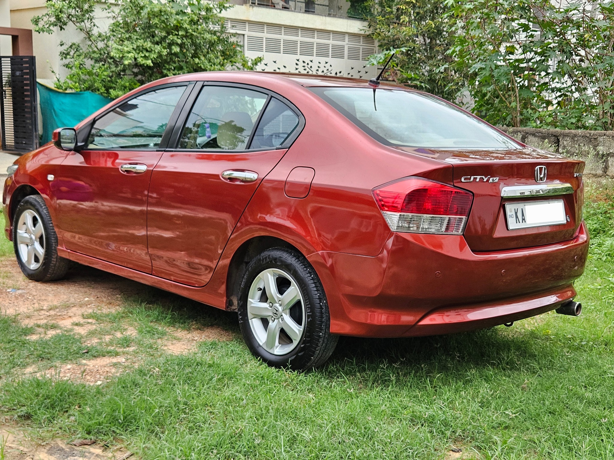Legendary First Gen Face Lift Honda City 1.5 EXI available with us