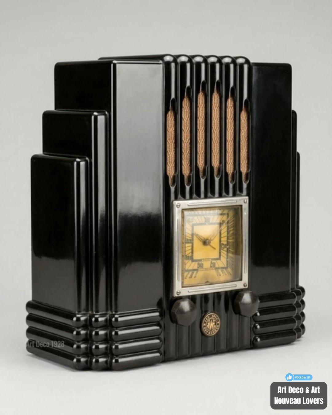 IA アールデコスタイルラジオ Art Deco radio with geometric wood and brass design