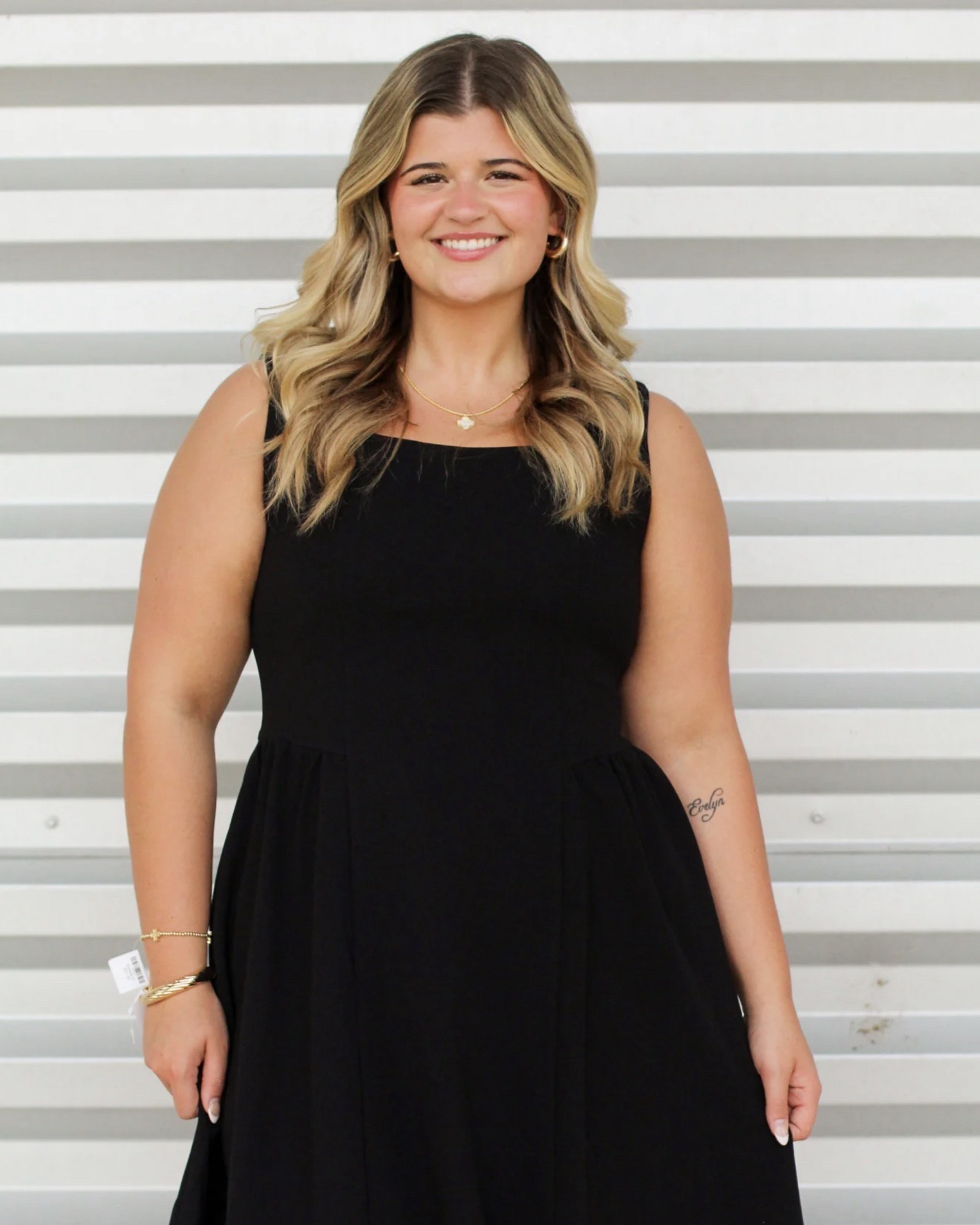 drop waist graduation dress The perfect dress!!✨🎓 Babydoll $51: https://shopcaras.com/products/drop-waist-babydoll-dress?_pos=1&_psq=drop+was&_ss=e&_v=1.0 Available in Small-Large Available in black & white SHOPCARAS.COM #carasboutique #shopcaras Size 2XL