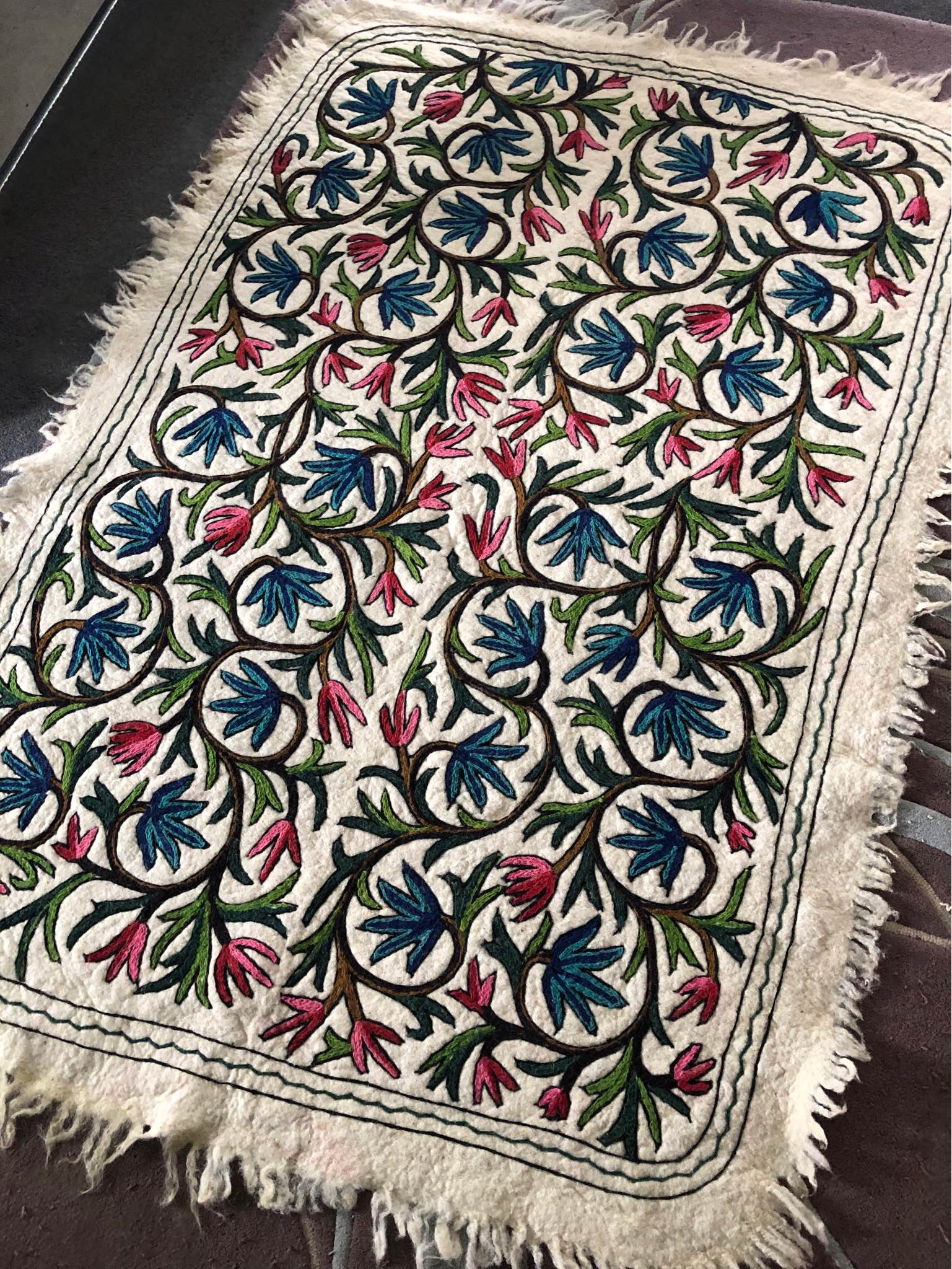 Beautiful Numdah hand embroidered rug in excellent condition - Area ...