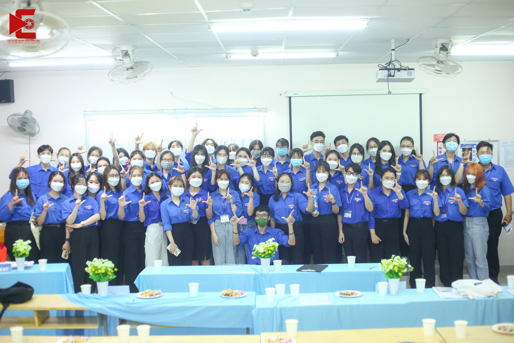 // Đại hội... - COL Team - CLB Truyền thông Khoa Luật - OU | Facebook