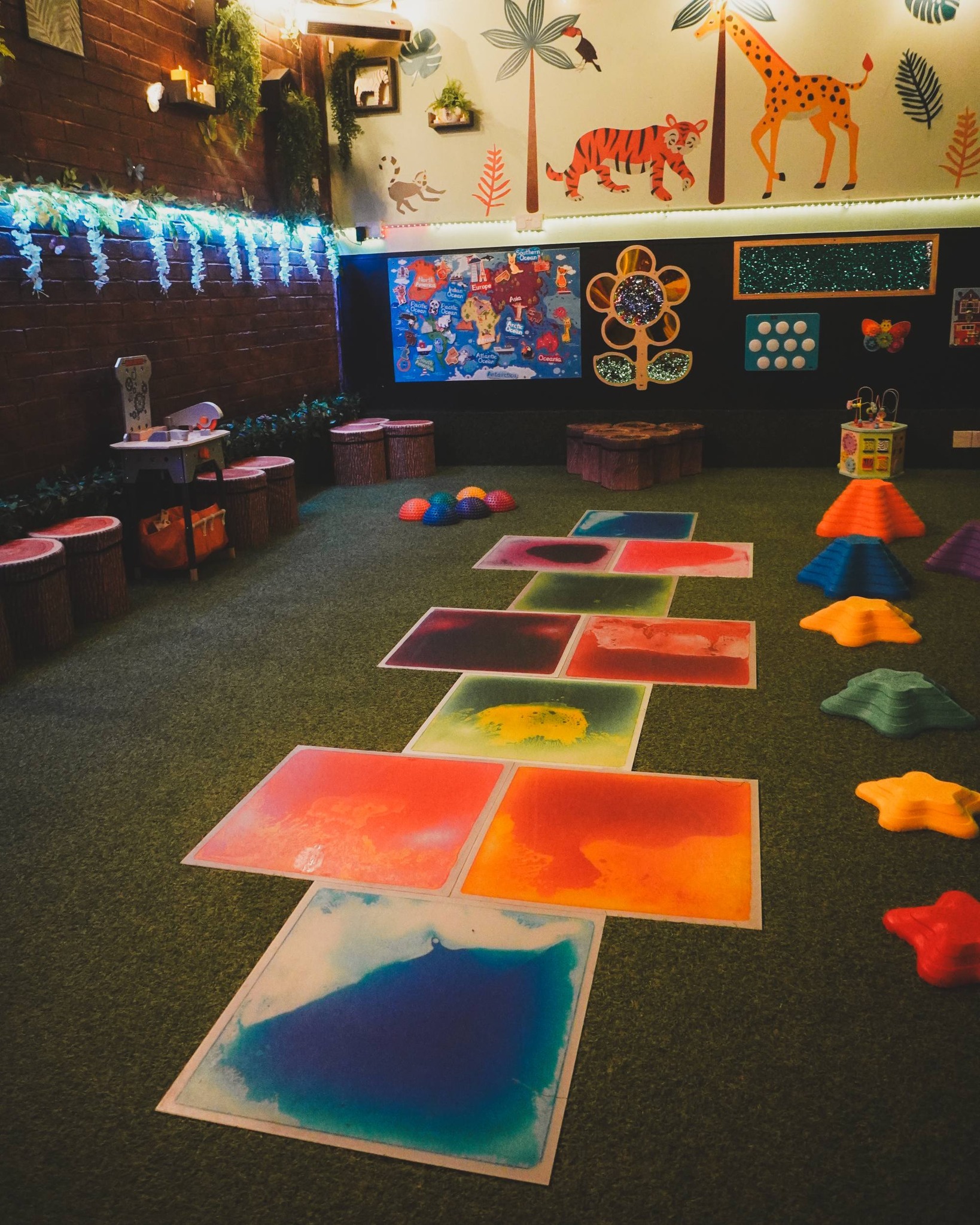 Repeat - A Sensory... - Repeat - A Sensory Experience