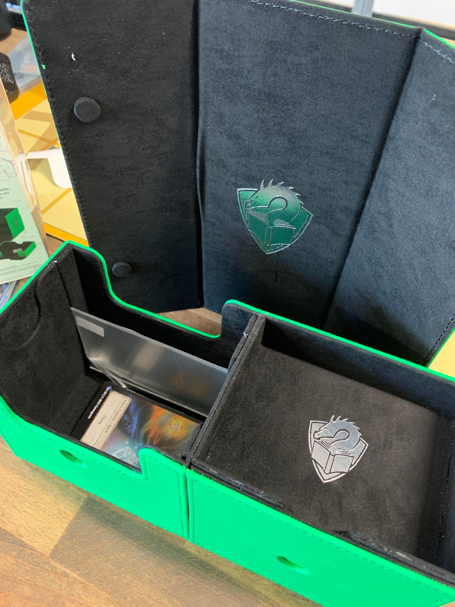 Arisanna Herbalist Prodigy deck box for Grand Archive TCG